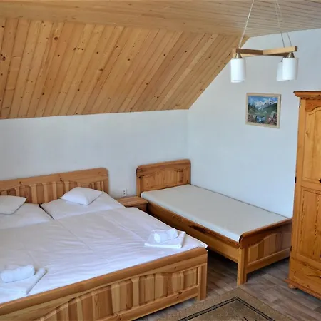 Livia Apartment *