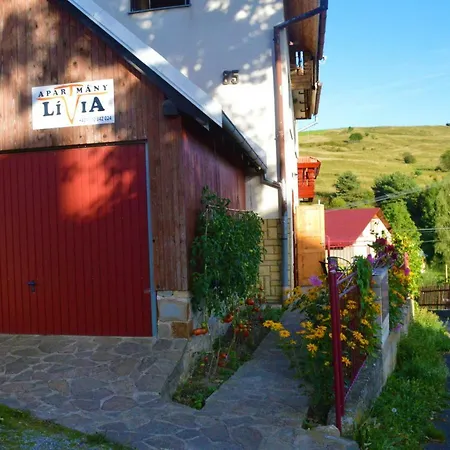 Livia Apartment *